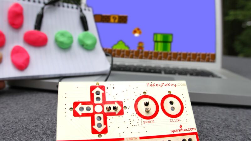 Makey makey foto Play Doh Mario