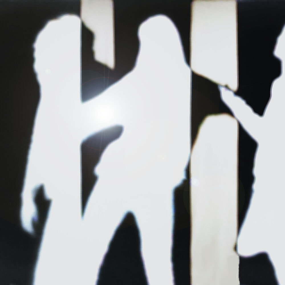 vita kvinnliga figurer mot svart bakgrund