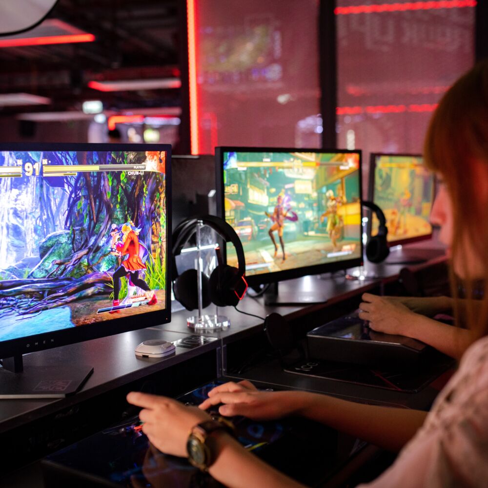 game-games-electronics-screen-electronic-device-technology-1608782-pxhere.com