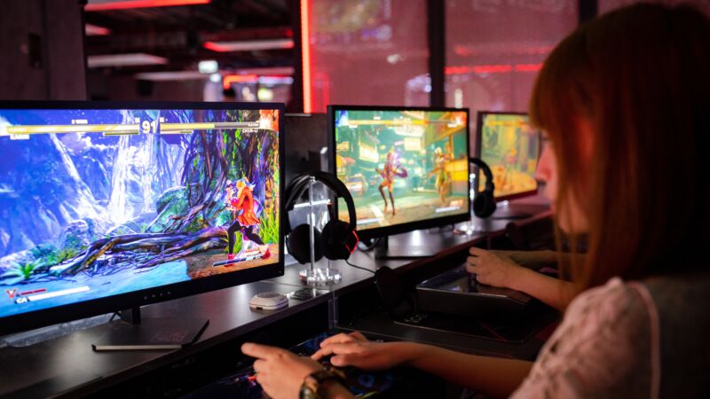 game-games-electronics-screen-electronic-device-technology-1608782-pxhere.com