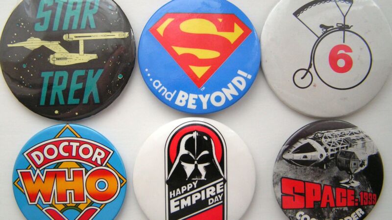 kylskåpbadge med tema från superman, star rek eller star wars